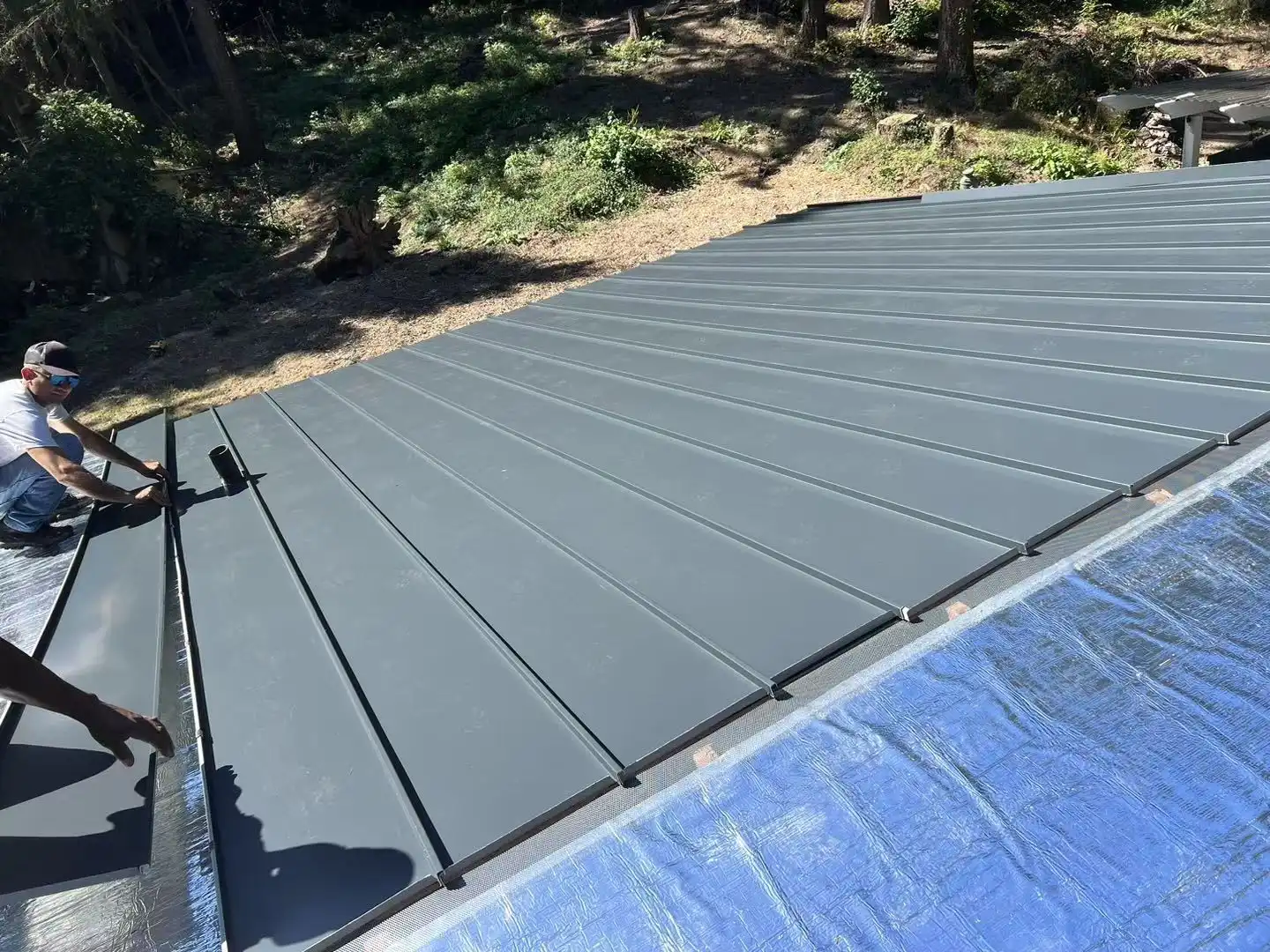 Aluminum standing seam roofing panels