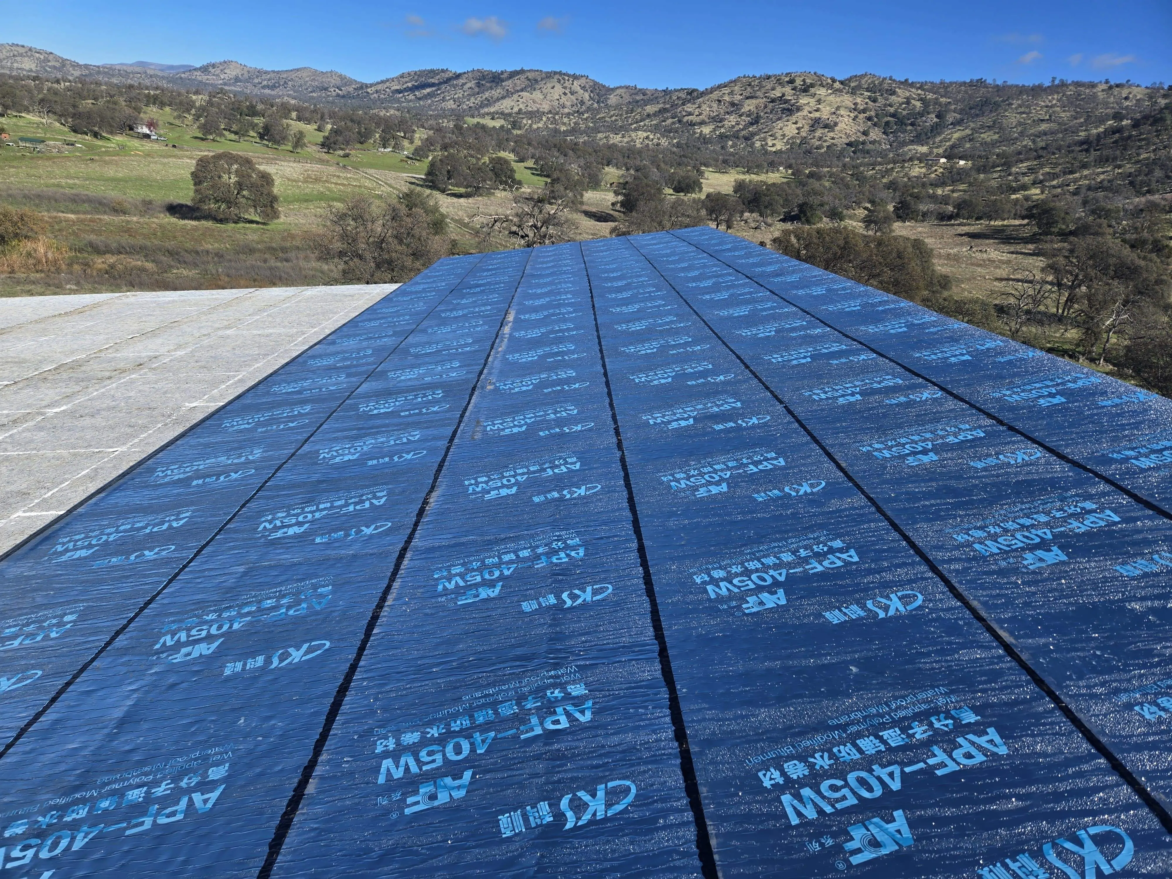 Self-adhesive waterproof membrane
