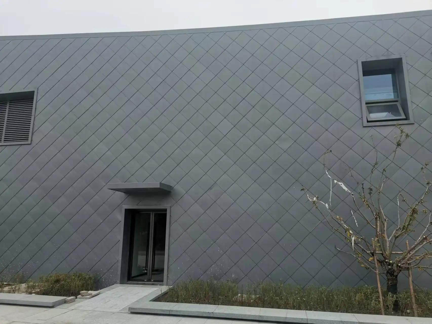 Flat lock metal wall sheets